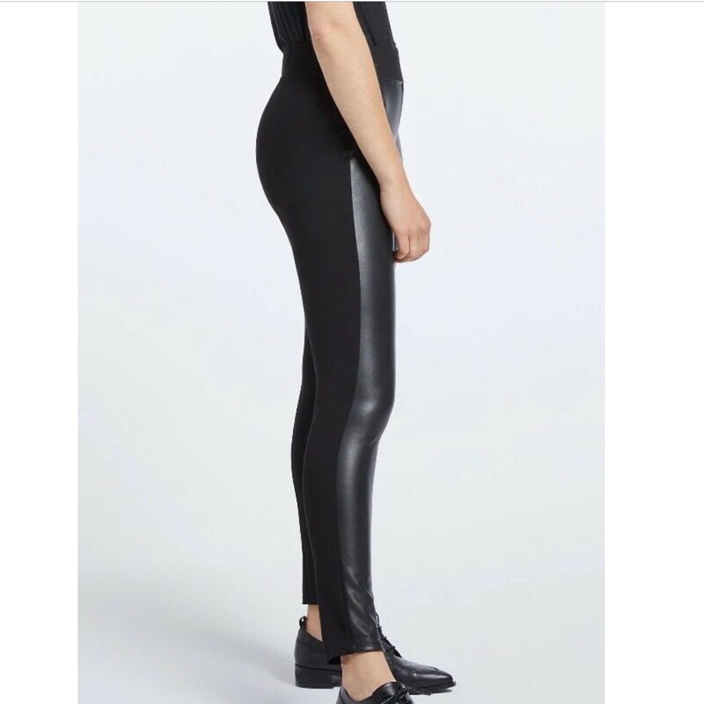 Like New Nic and Zoe women’s half vegan leather pant
